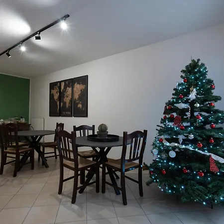 Relax Tra Il Legno E Il *